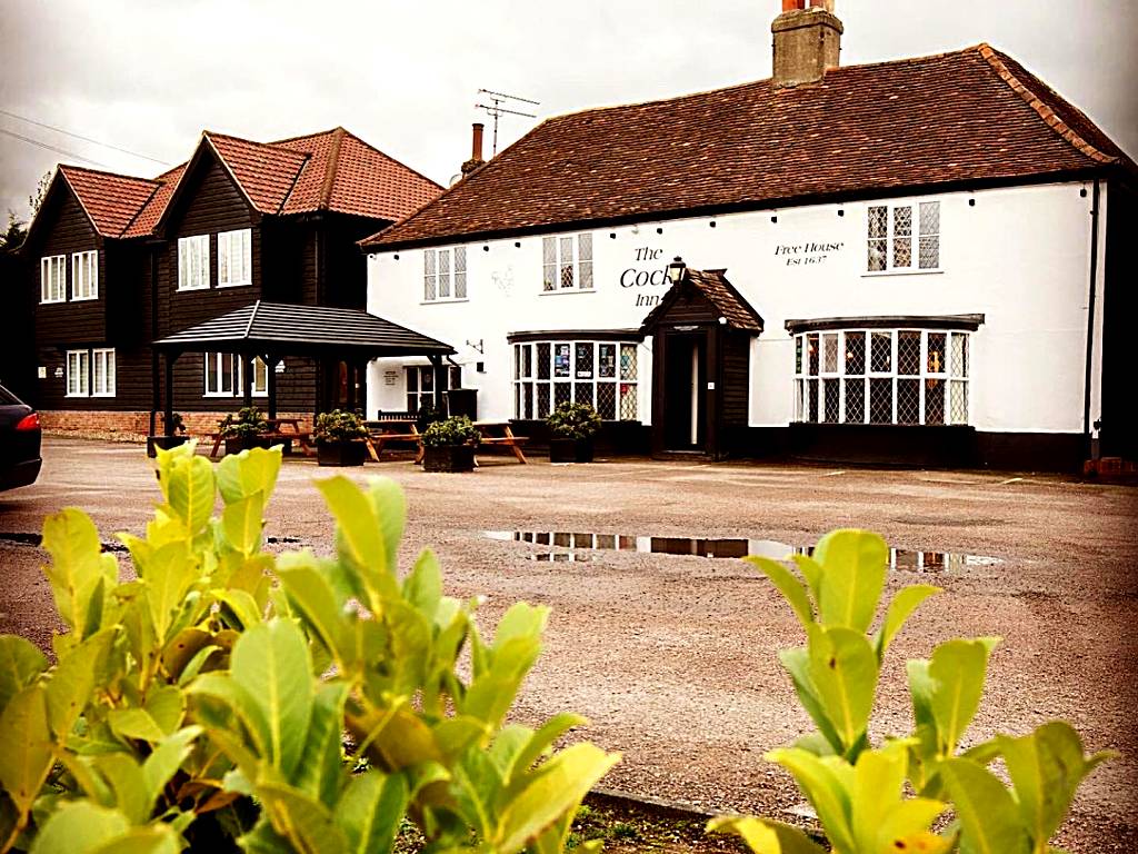 The Cock Inn Hotel (Sheering)