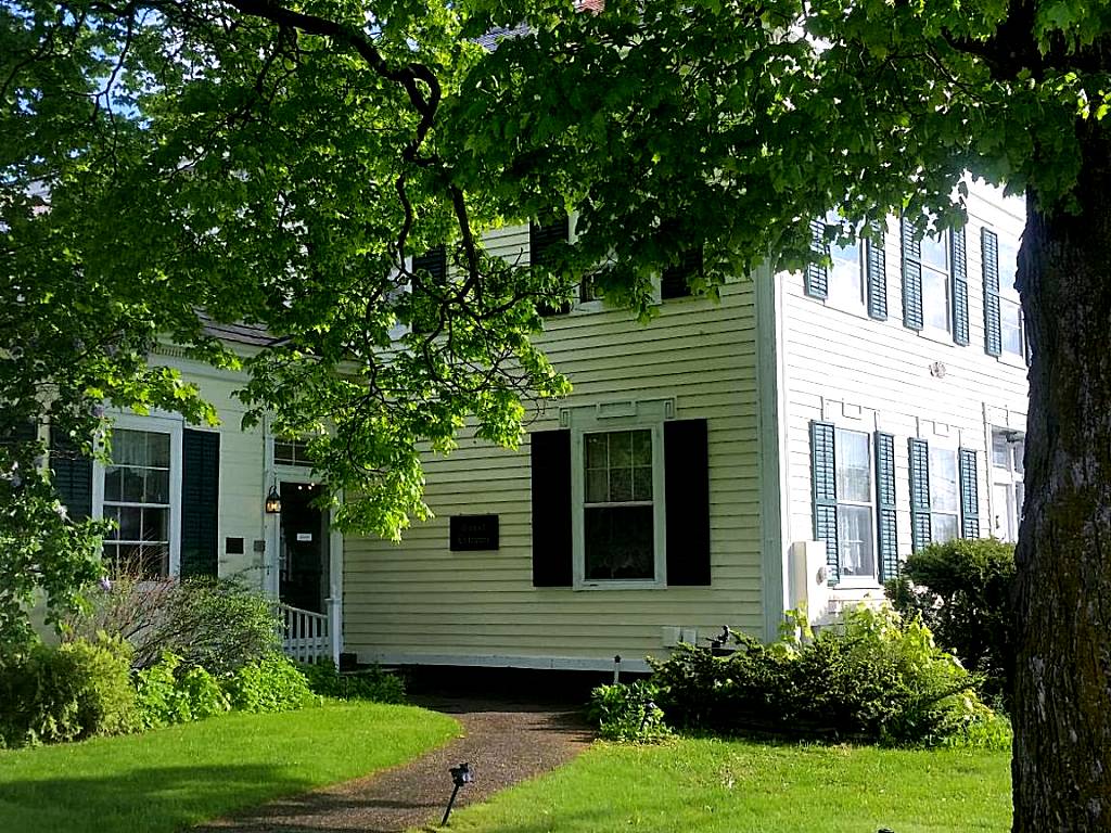 Strong House Inn (Vergennes)