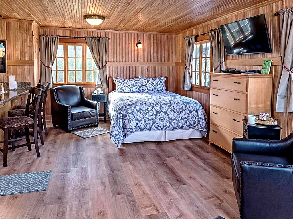 Whistling Winds Motel