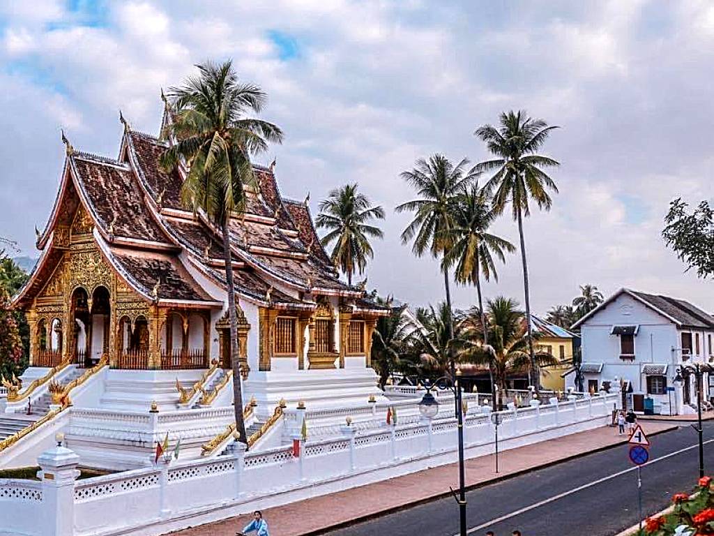 Villa Phathana Hotel