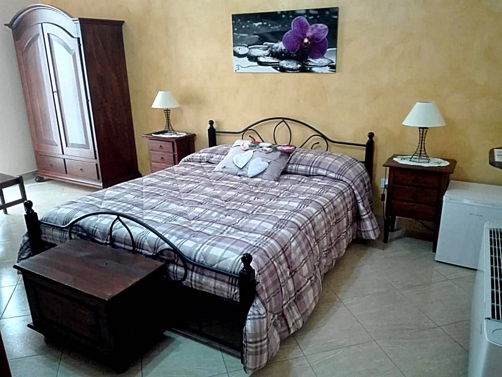 THE BEST ROOMS & APARTAMENT - Parcheggia gratis sotto casa ed entra -
