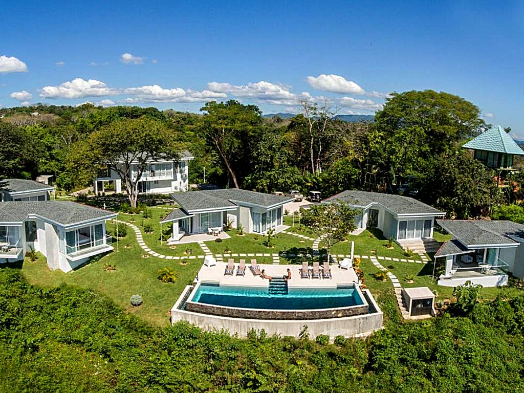 Adeluna Luxury Villas
