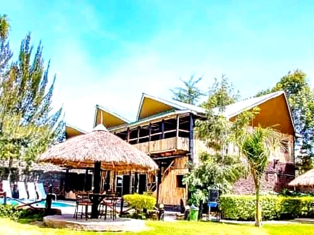 Dovenest Lodge