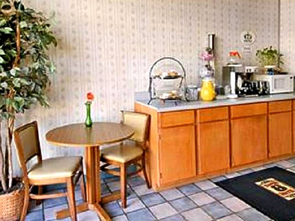 Peoria Inn (Tulsa)