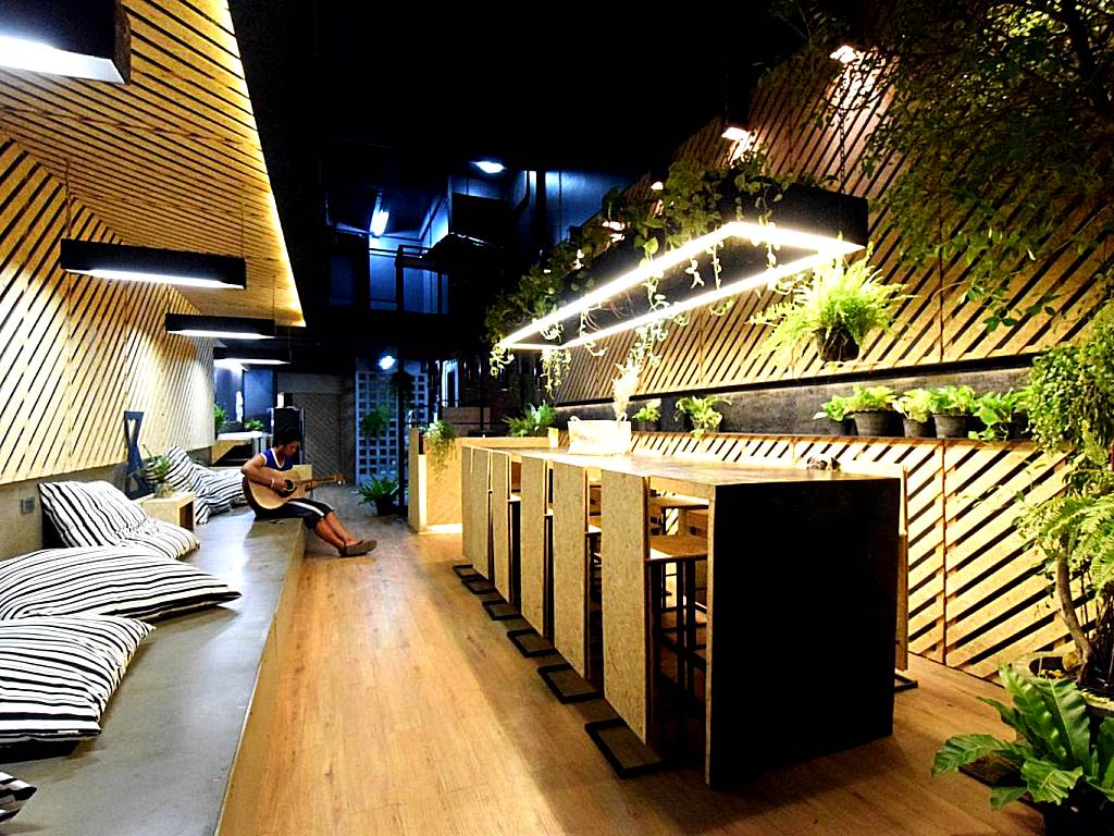 Hugger Guest House