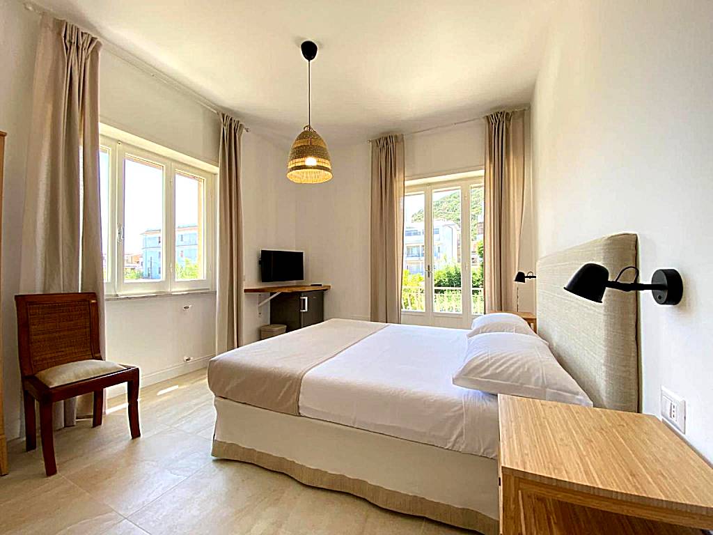 Maison Sciscì Rooms