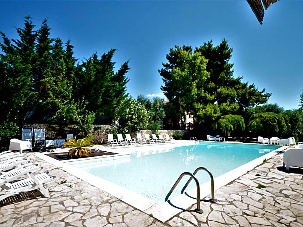 Signor Cesare Agrobistrot B&B