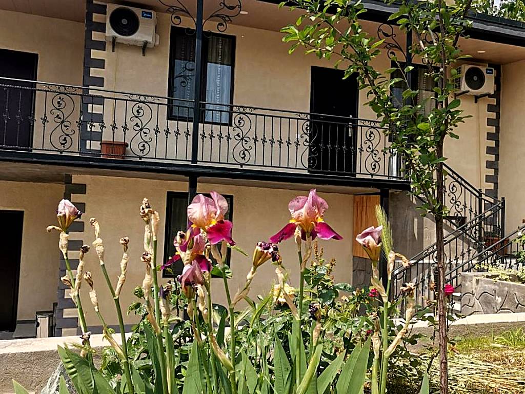 Guest House Eden
