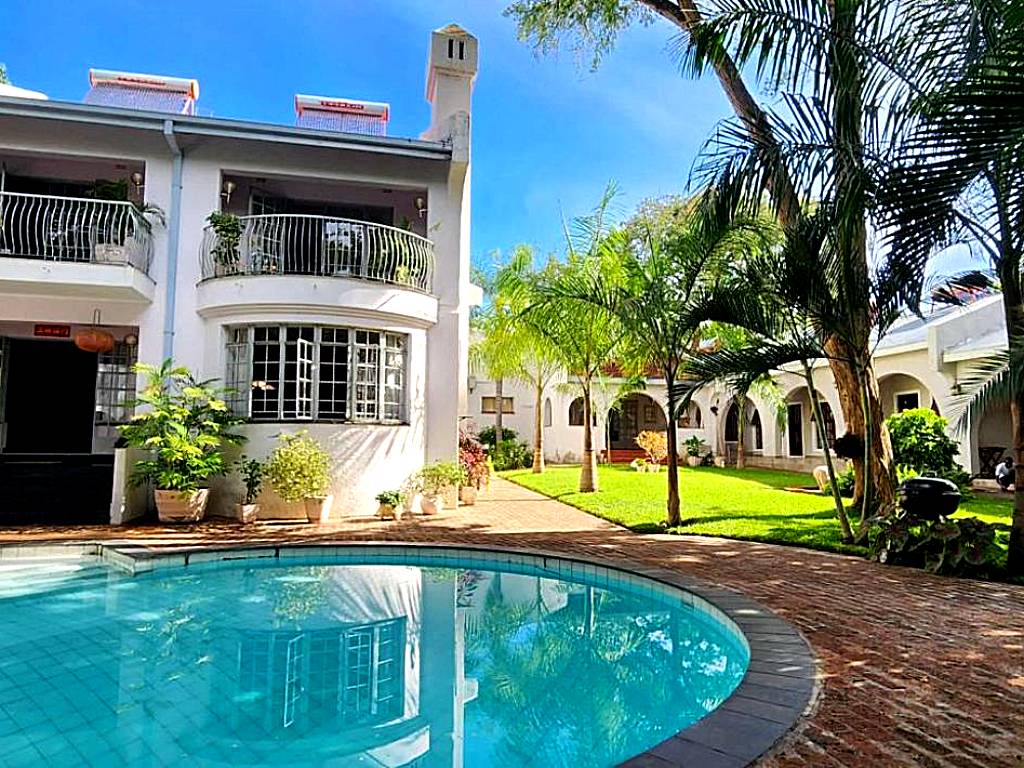 Jacaranda Lodge