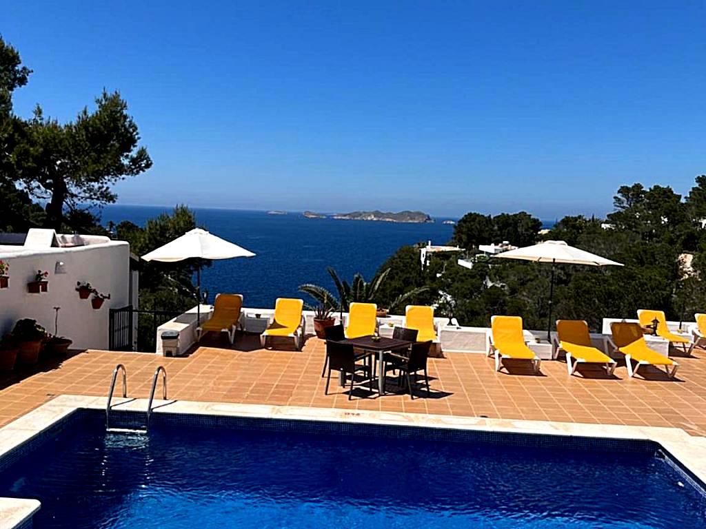 Hostal Cala Moli (Cala Tarida)