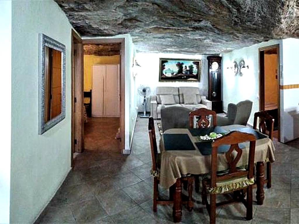 Cueva Sasha