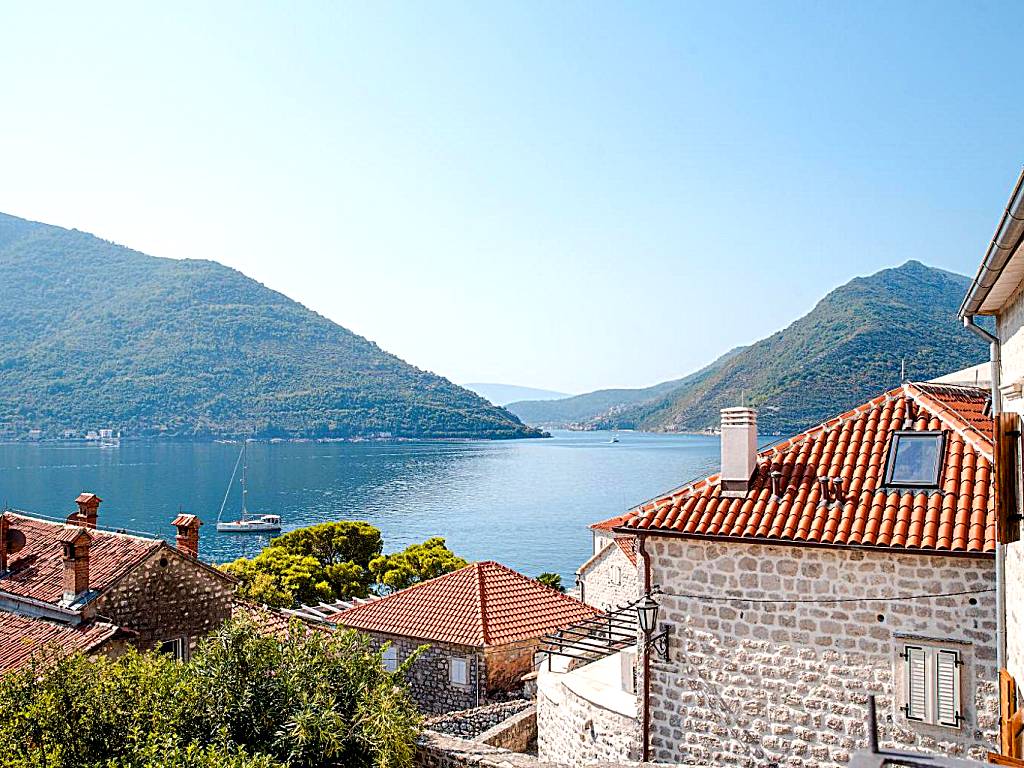 GuestHouse Mrshe Palace (Perast)