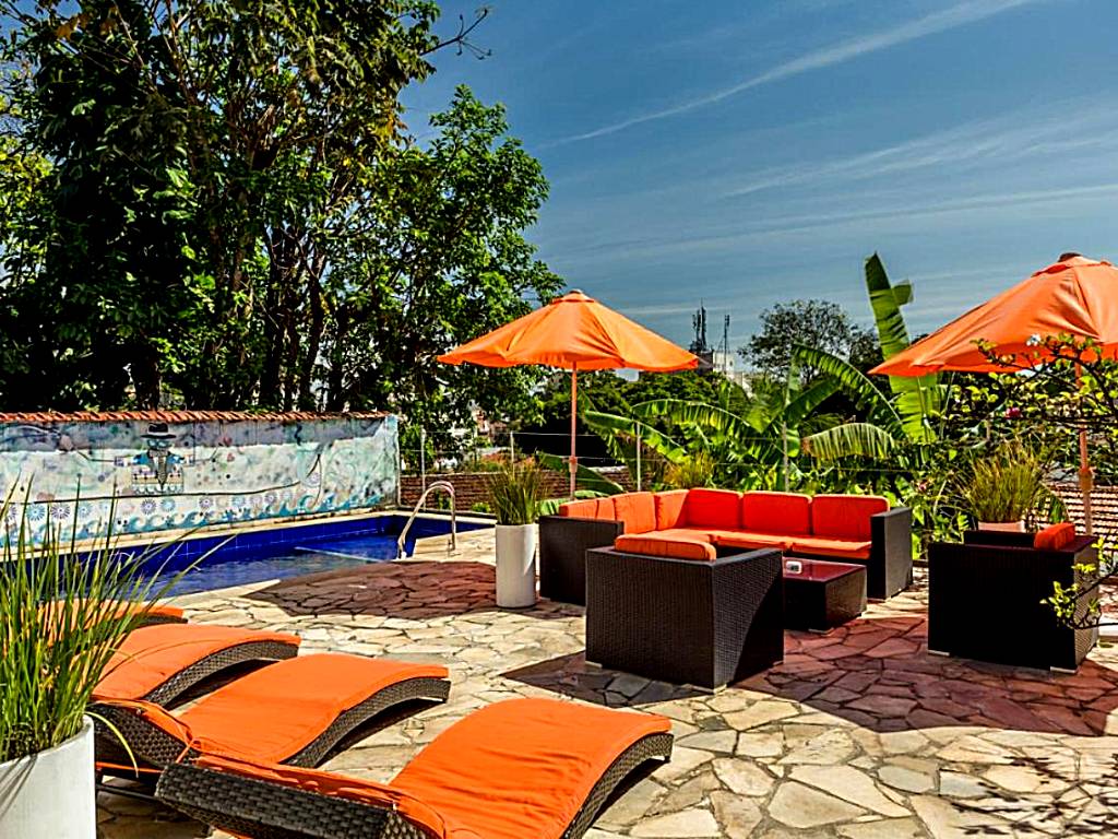 casaJOMO Art & Food B&B