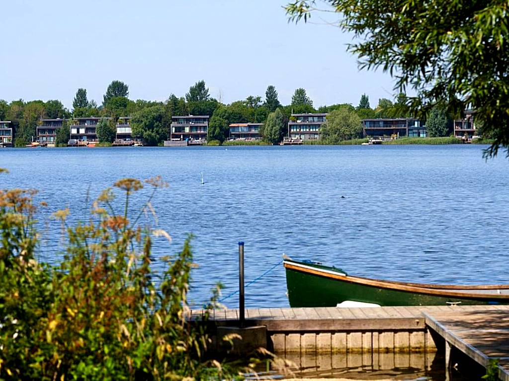 The Lakes By YOO (Lechlade)