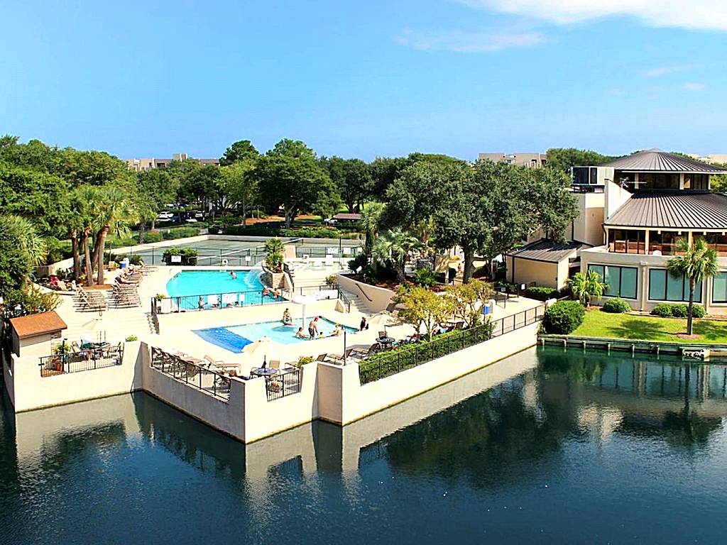 Island Club 1