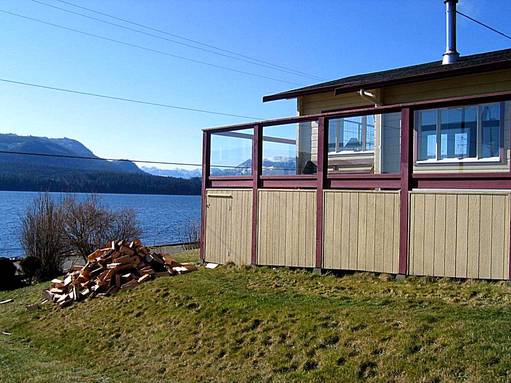 Alert Bay Lodge (Alert Bay)