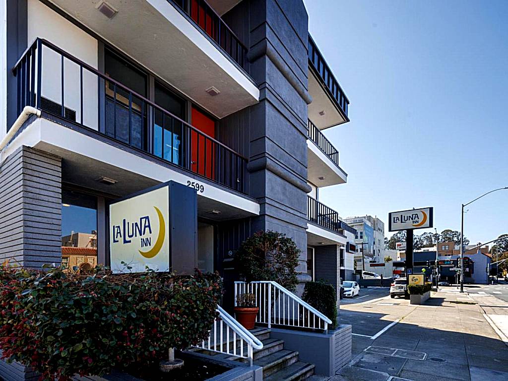 La Luna Inn