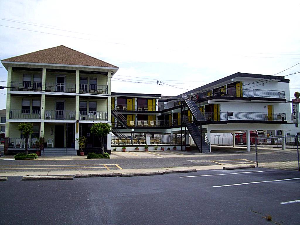 Sunflower Motel