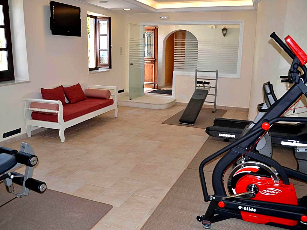 Delfino Blu Wellness Boutique Hotel (Agios Stefanos)