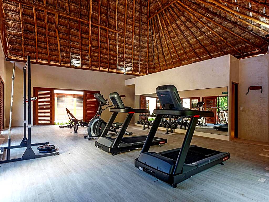 Hotel Shibari - Restaurant & Cenote Club (Tulum)