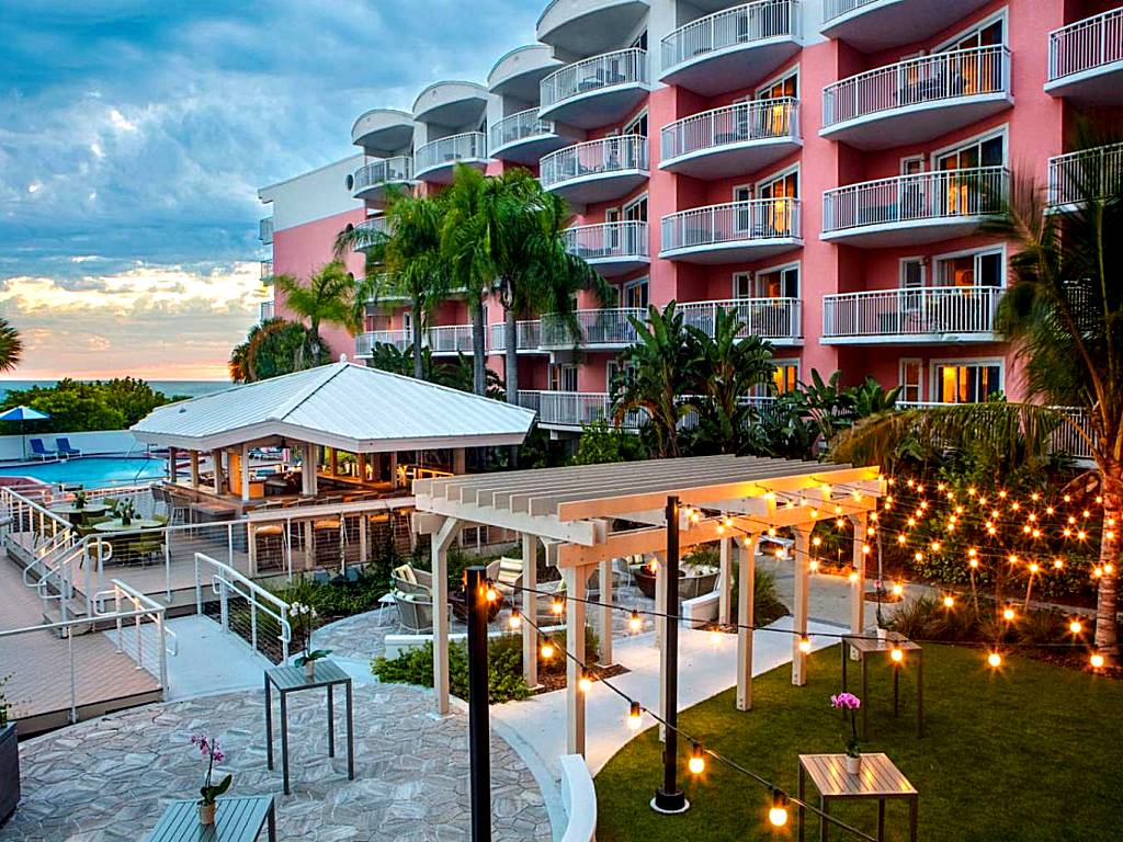 Beach House Suites by the Don CeSar