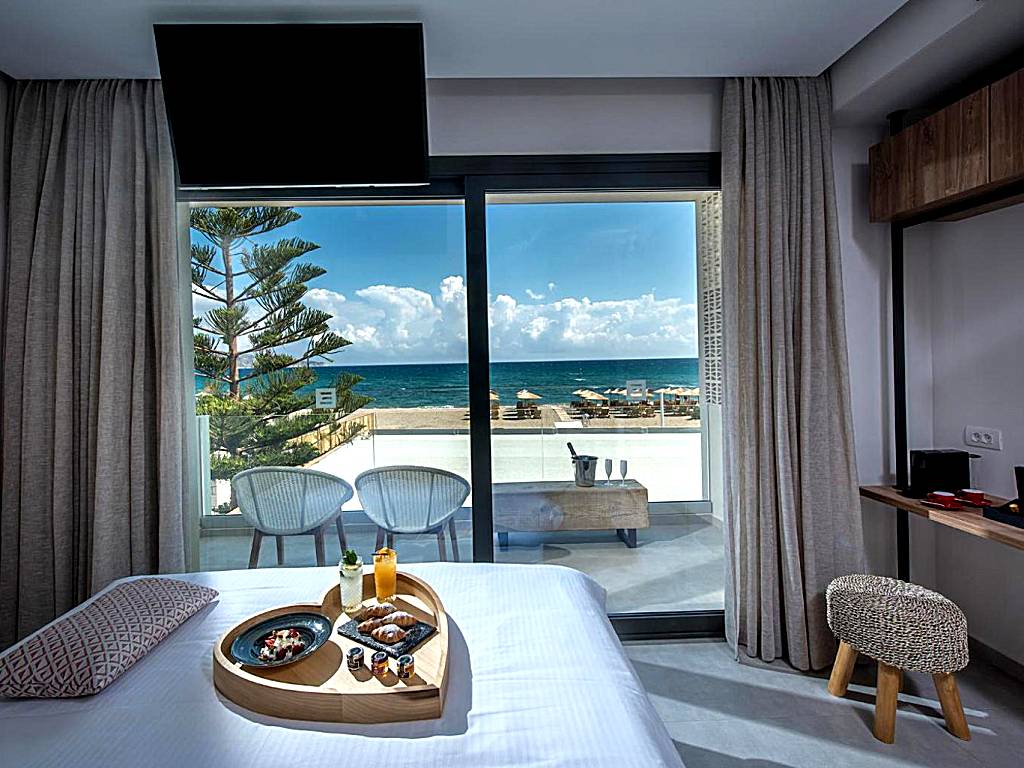 Enorme Teatro Beach (Amoudara Herakliou)