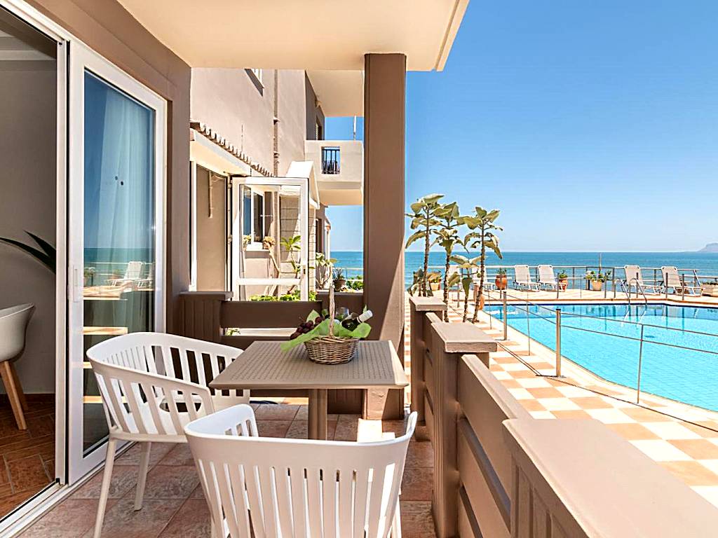 Girogiali beach hotel: Double Room with Pool View (Stalós)