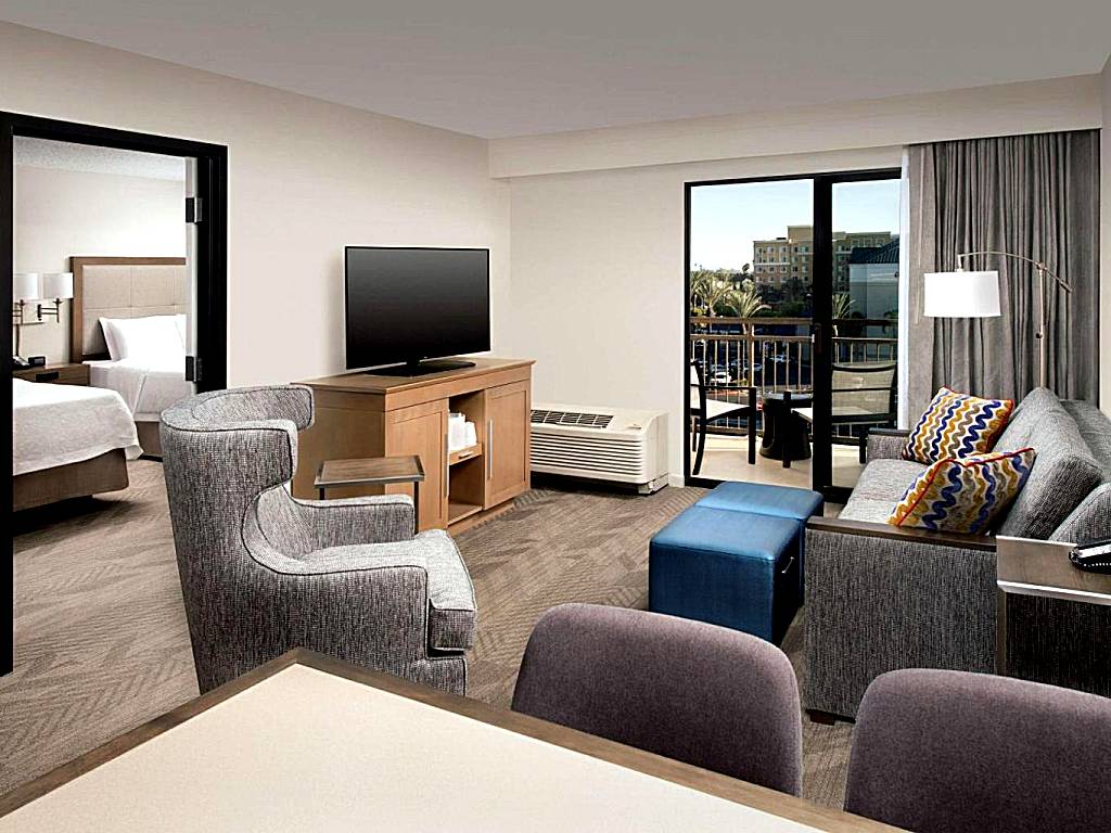 Hampton Inn & Suites Anaheim Garden Grove: One-Bedroom Queen Suite - Non-Smoking (Anaheim)