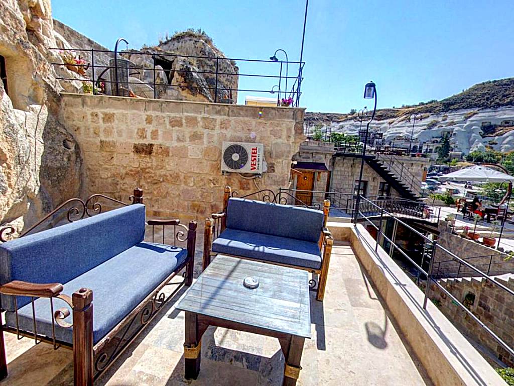 Dervish Cave House & Restaurant: Premium Suite with Private Terrace