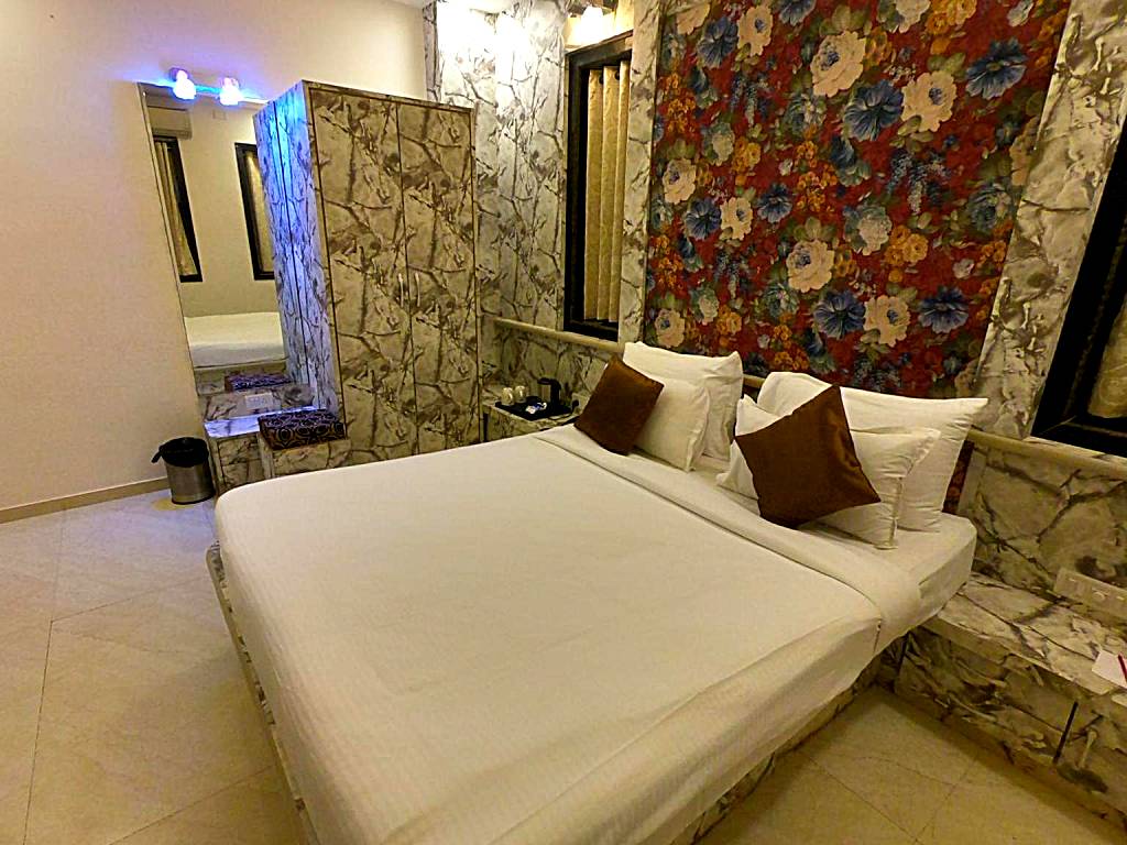 Jivanta Mahabaleshwar: Apartment - Ground Floor