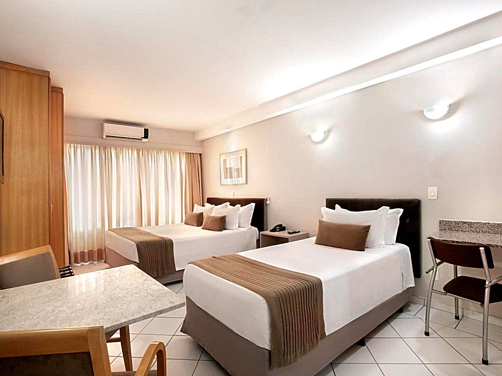 Plaza Inn American Loft: Deluxe Triple Room