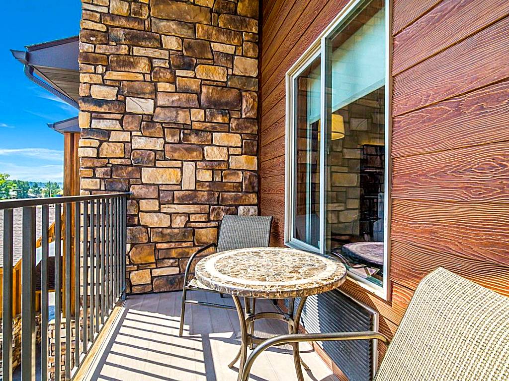 Holiday Inn Express & Suites Custer-Mt Rushmore: Queen Room with Two Queen Beds and Balcony - Non-Smoking (Custer)