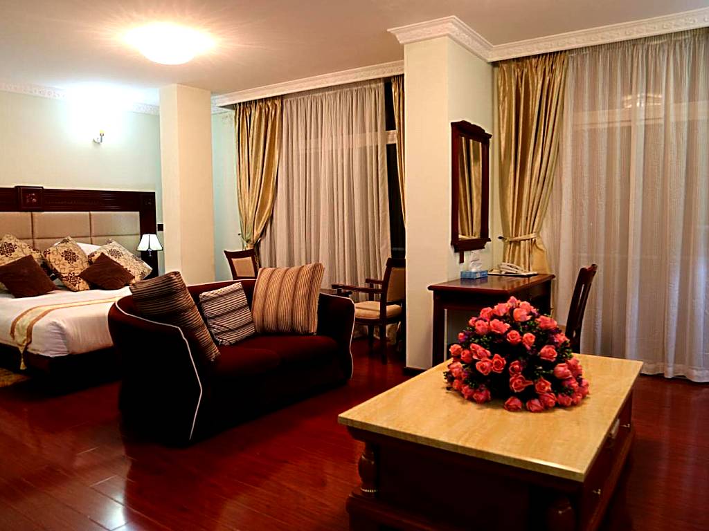 Trinity Hotel: Junior Suite with Balcony