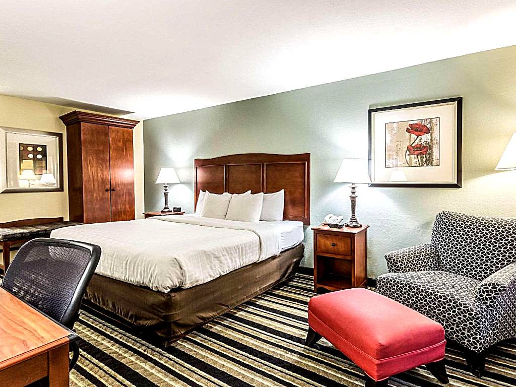 Clarion Pointe Huntsville Research Park: King Room - Non-Smoking (Huntsville)