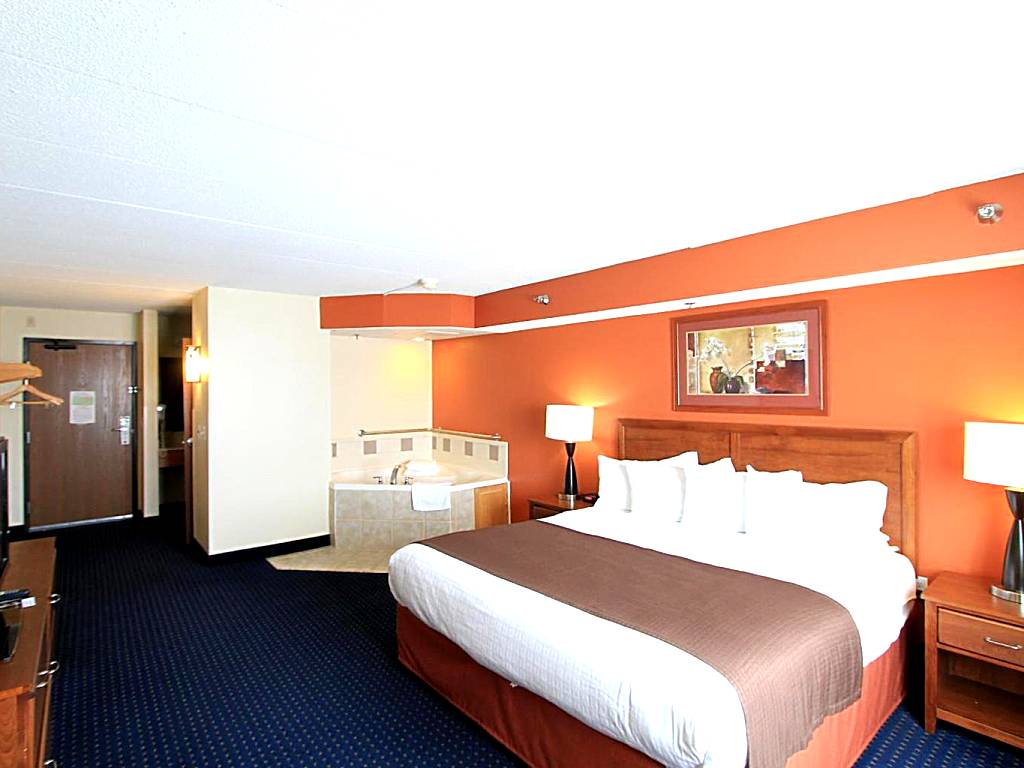 AmericInn by Wyndham Cedar Rapids Airport: Superior Studio King Suite, Non-Smoking (Cedar Rapids)