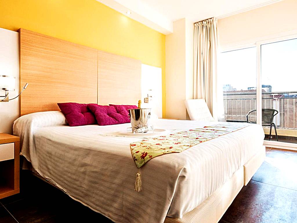 Hotel Fontana Plaza: Suite with Whirlpool