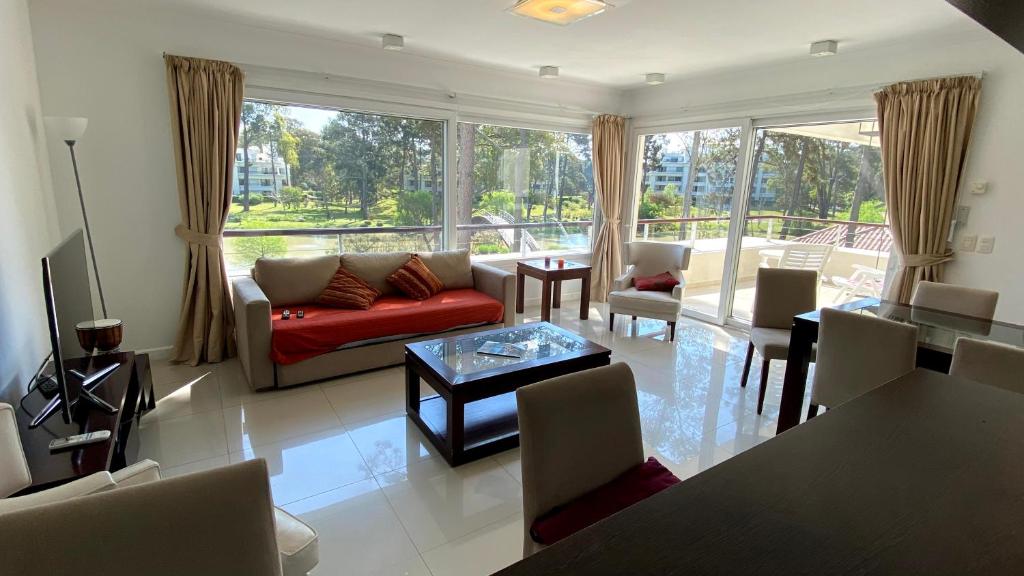 Solanas Green Park Apartamento Penthouse 2 Pisos, Vista al lago en Esquina