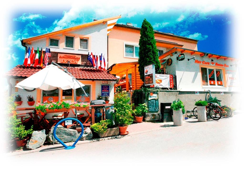 Spa & Pool Apartment Hotel - Restaurant VILLA IVICA