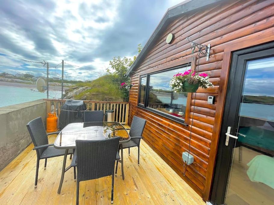 Cosy Portmor Log Cabin