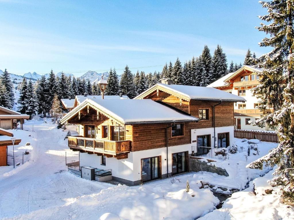 Luxury chalet Pinzgauer Almhütte in Königsleiten