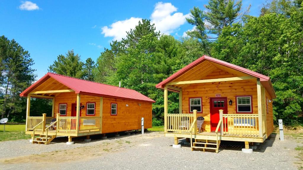 Abbot Trailside Lodging