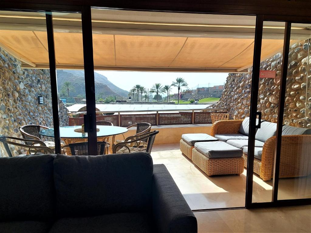Villa Happiness - Luxury chalet with sea view