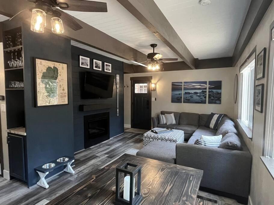 TaHOME Retreat Remodeled Family-Friendly Cabin