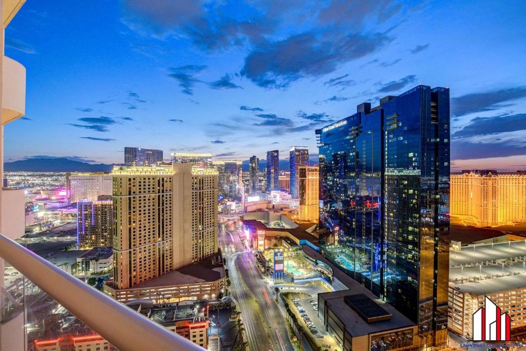 MGM Signature-34-821 1Br2Ba F1 Strip View Balcony