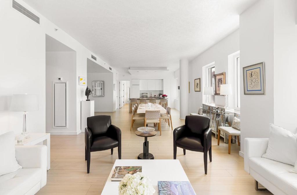 Luxury 4 Bedroom Apartment Near Radio City Muscial, New York City - 1