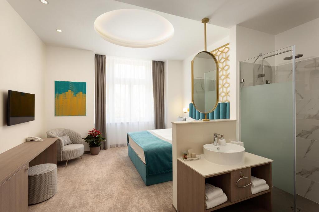 Mera Hotel