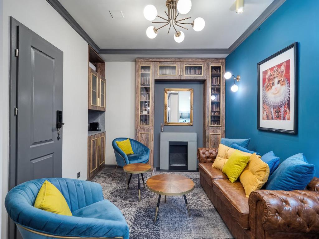 A22 Boutique Suites