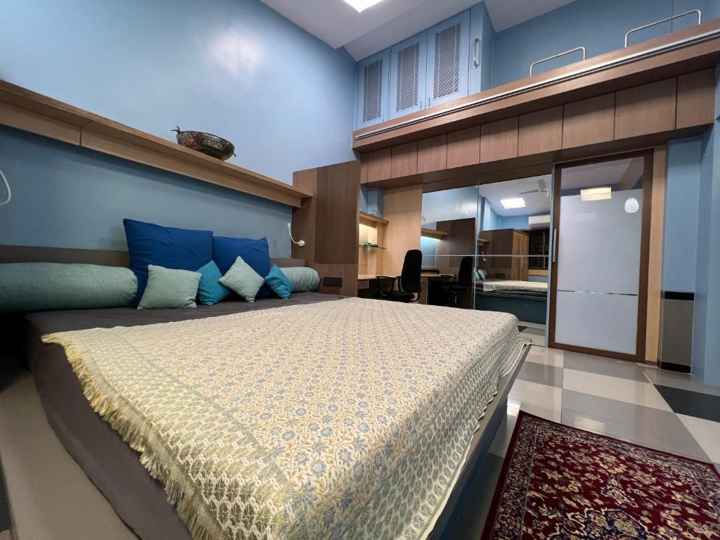 Nexstage Terraces, Luxurious 1BHK Apartment, Carter Road, Bandra West