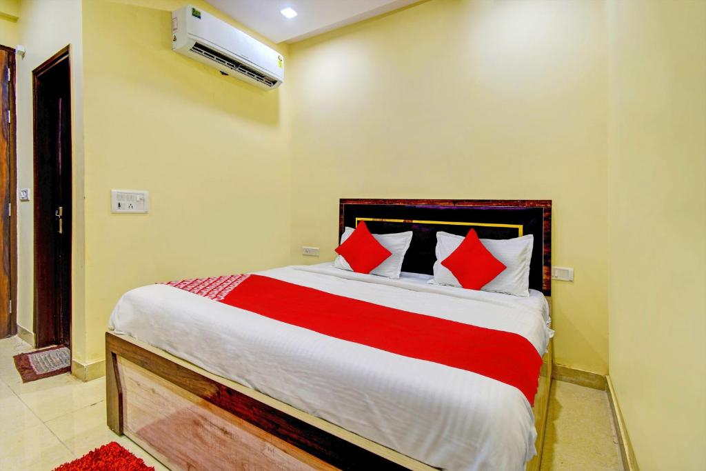 OYO Flagship Hotel Friendship Inn