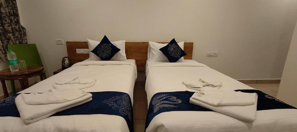 Hotel Amulya Regency